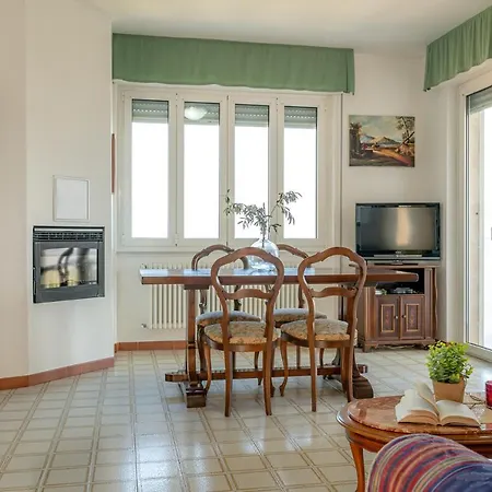 Duplex With Lake View, Parking, Wifi * Limonta