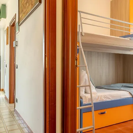 Duplex With Lake View, Parking, Wifi Apartment