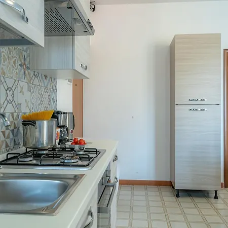 Duplex With Lake View, Parking, Wifi Apartment