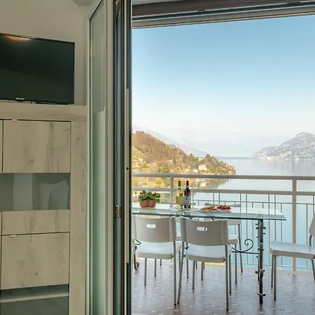 Apartment Duplex With Lake View, Parking, Wifi *